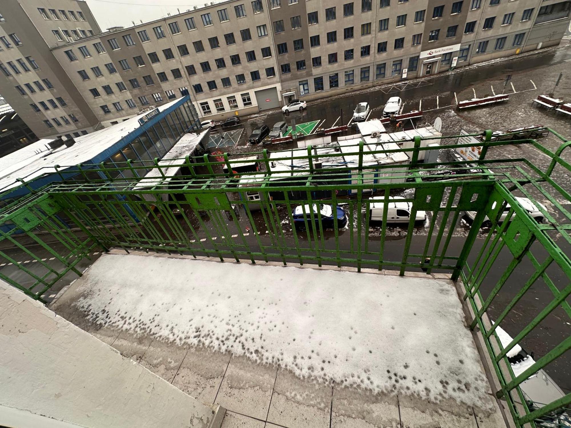Apartamenty Ktw Central Station Kattowitz Exterior foto