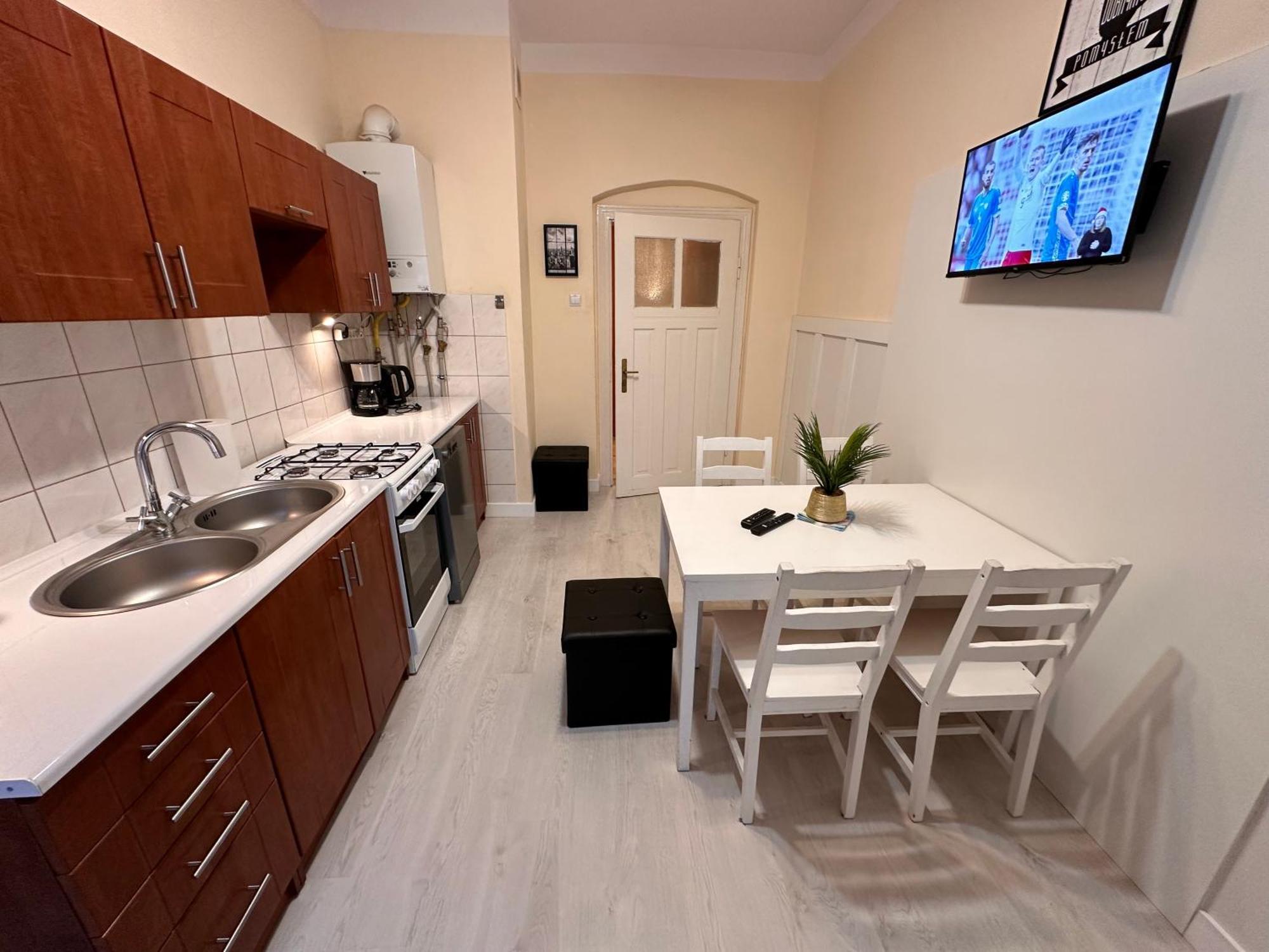 Apartamenty Ktw Central Station Kattowitz Exterior foto