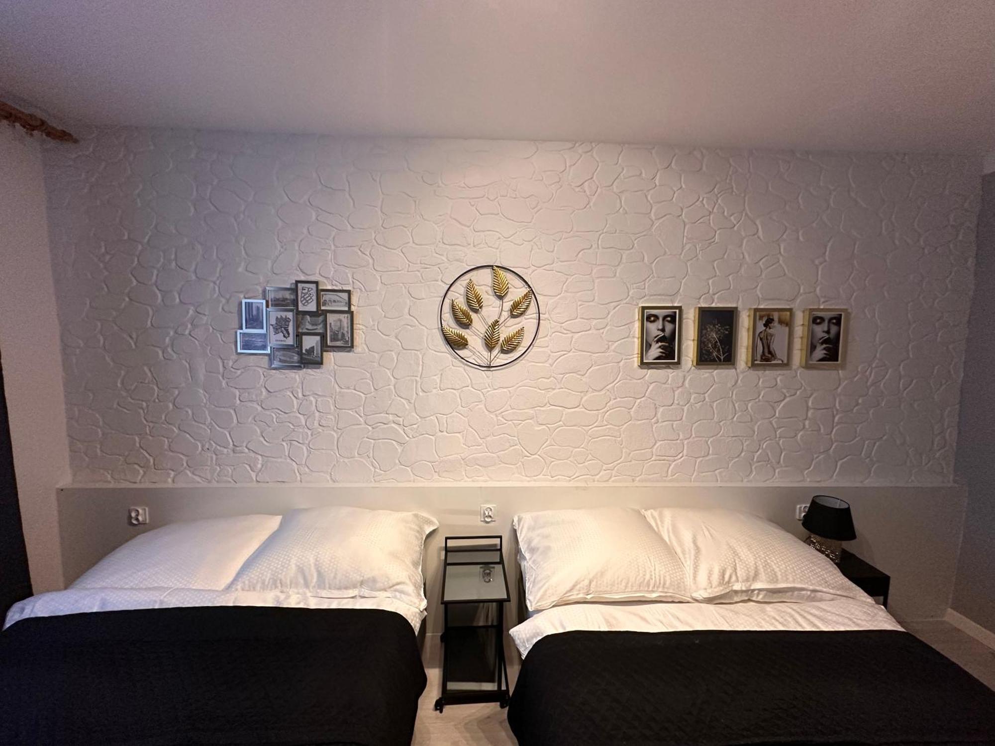 Apartamenty Ktw Central Station Kattowitz Exterior foto